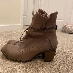Steve Madden booties